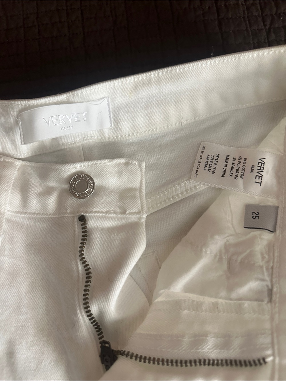 Vervet 25 White Frayed Hem kick Flare Jeans - Picture 2 of 5